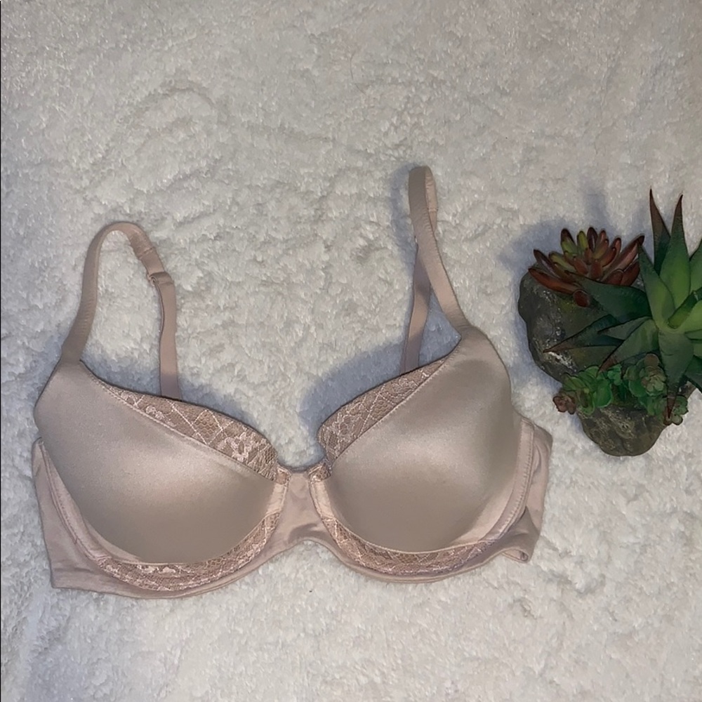 Victoria’s Secret bra